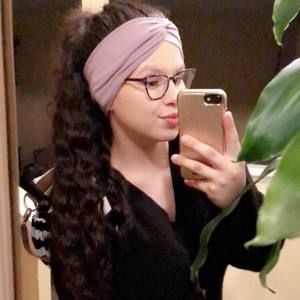 Meet your Posher, Ana